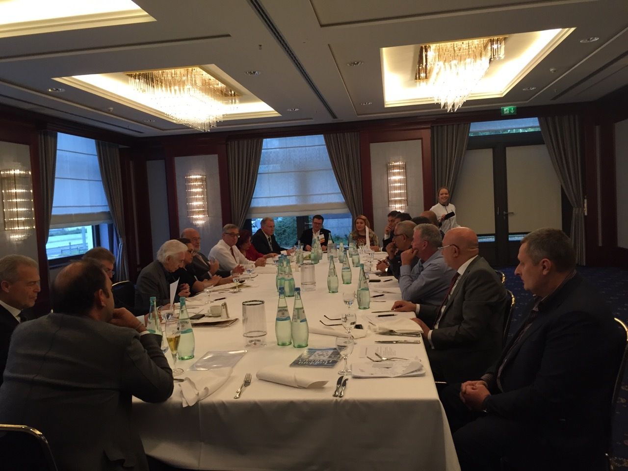 Roundtable of ICOI Chairman Kenneth Judy with ICOI Board Members
